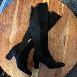 Elegant Black Knee-High Boots
